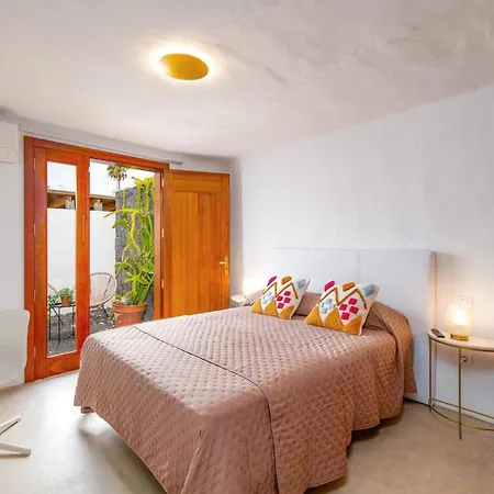 Tina By Puerto del Carmen (Lanzarote)